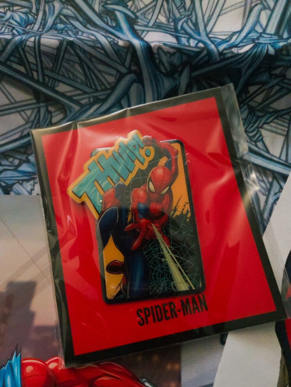 Loot Crate Marvel Gear And Goods Crate Sept 2018 - Picture 12 of 15